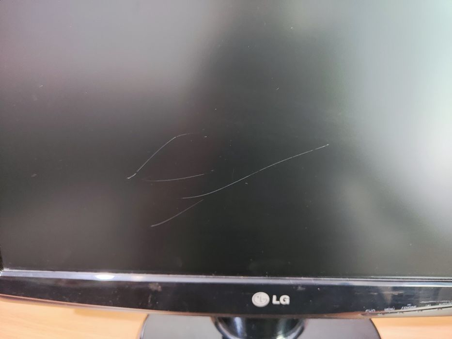 Монитор LG W1943se 18,5"