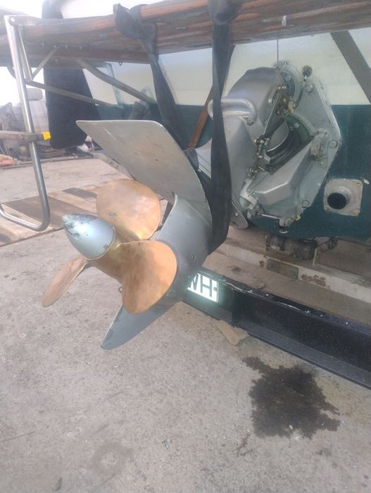 Barca cu motor inboard Diesel