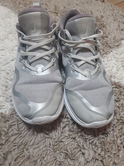 Оригинални маратонки