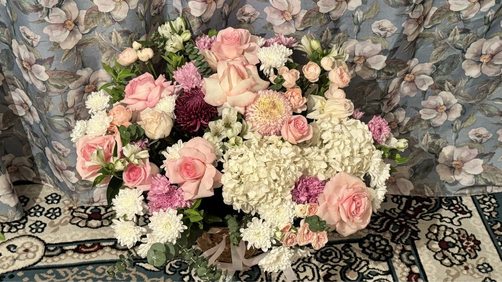 Продаётся красивый, качественный букет цветов