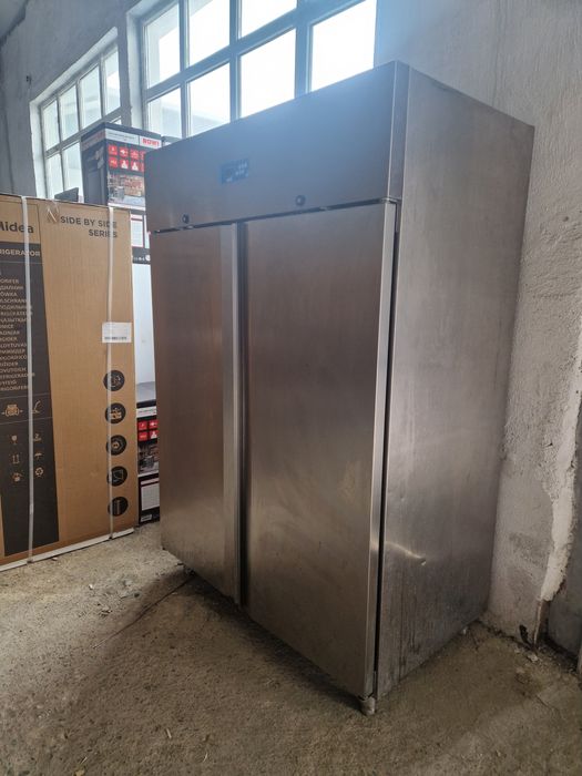 Професионален фризер 1200 литра Ozti