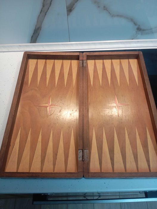 Стар Шах с бакелитови фигури