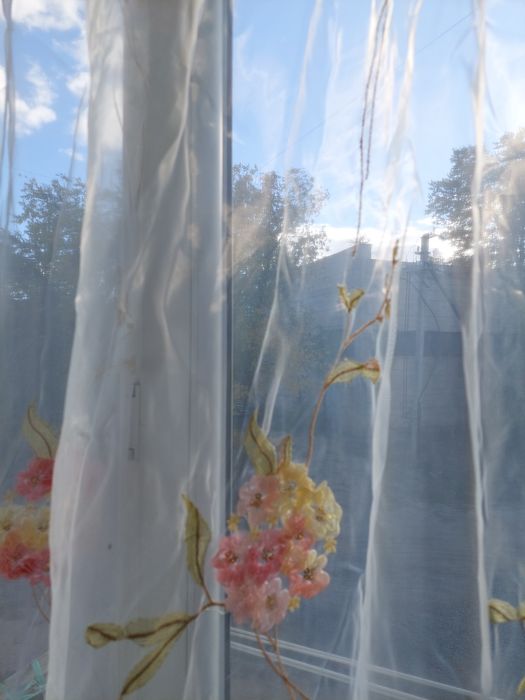 Тюль  с вышивкой  обьемной