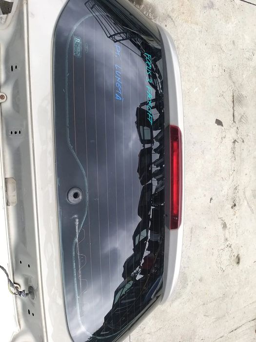 Luneta ford focus 3 break facelift 2015