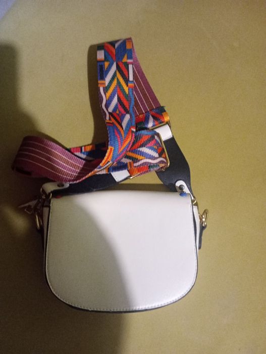 Страхотна цветна дамска чанта