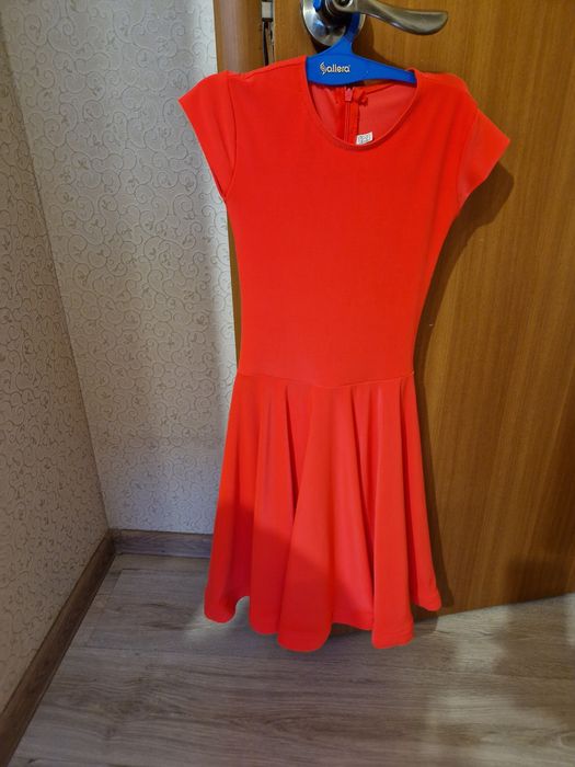 Платье для бальных танцев