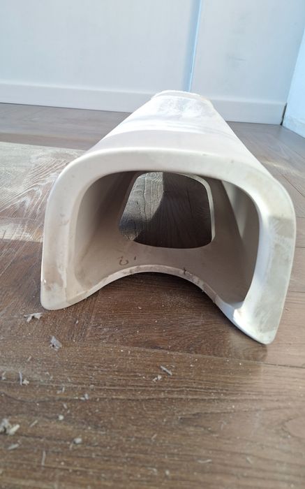 Раковина с ножкой