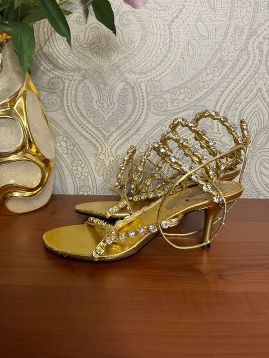 Продам туфли женские