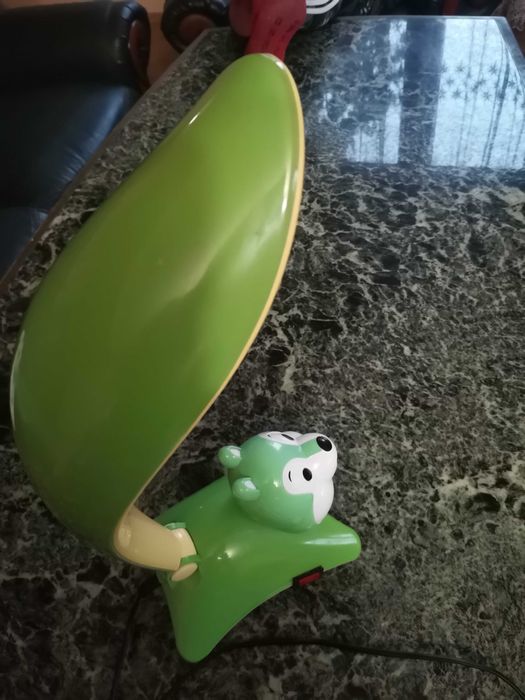 Veioza copii cu lampa de veghe, culoare vesela