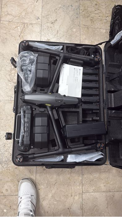 Drona dji inspire 3 nou