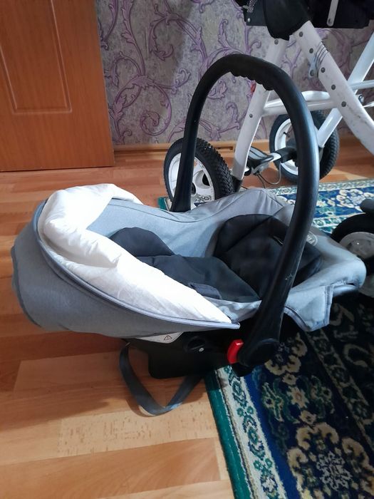 Продам коляску зима-лето