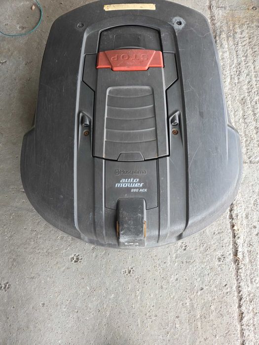 косачкаи робот Husqvarna