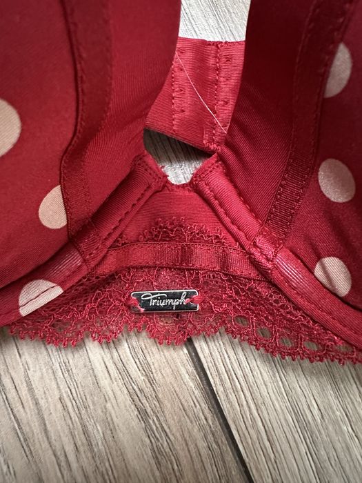 Sutien Triumph, 70B, nou cu eticheta