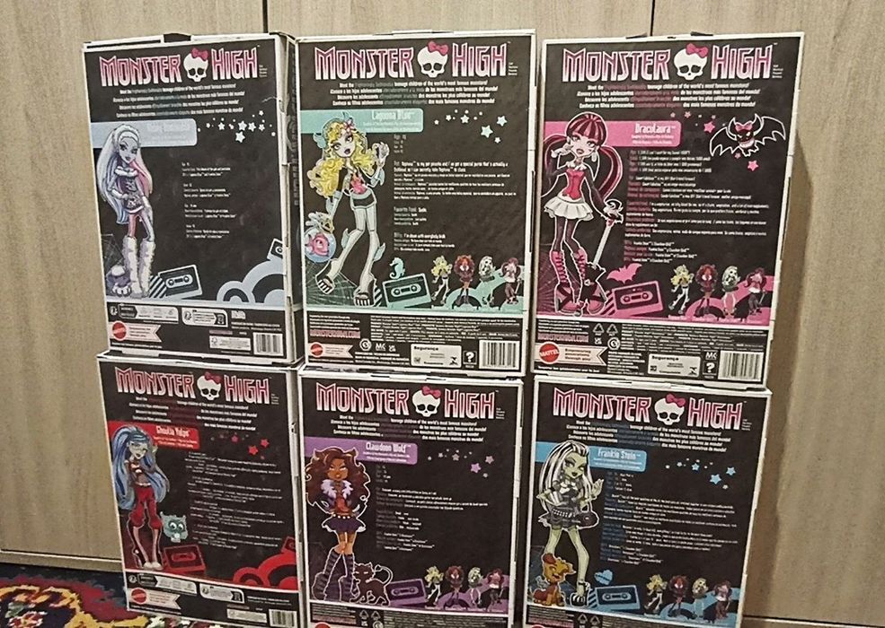 Продам коробки монстер хай