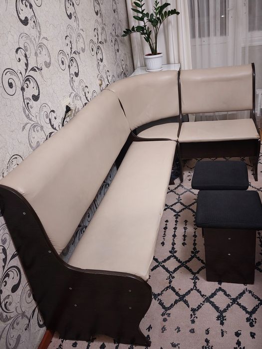 Кухонный уголок диван стул табуретка кухня сервиз стол гостинная б/у