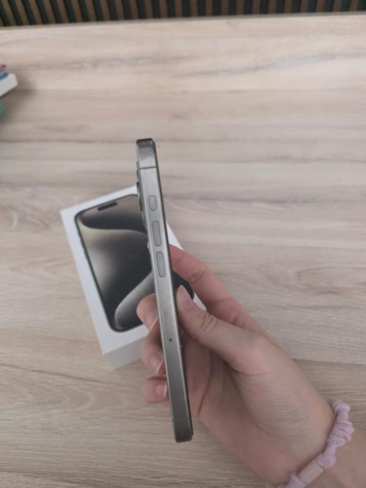 Айфон iPhone 15 pro