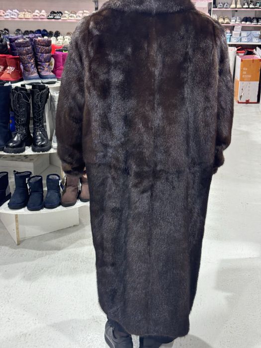 Продам норковую шубу