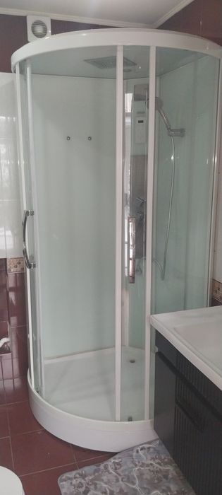 Дущавой кабина сотилади