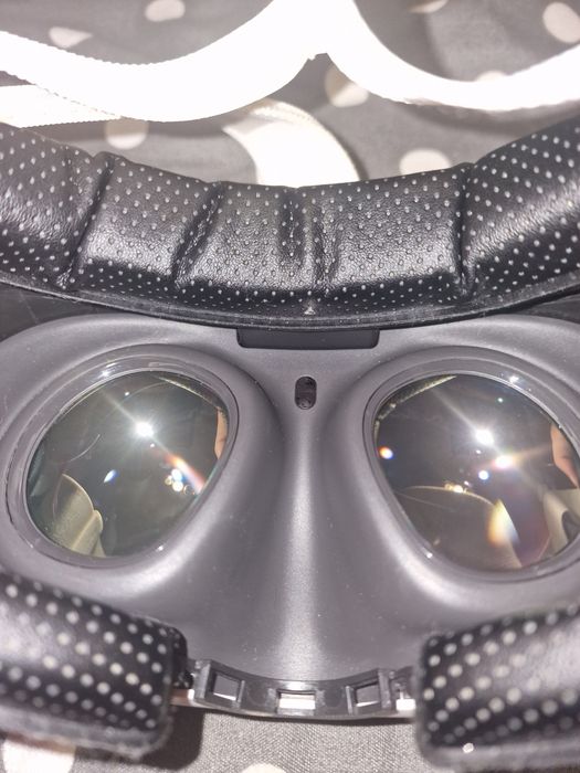 Vând ochelari vr meta quest 3 512gb