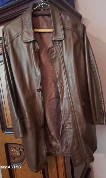 Scurta piele barbati