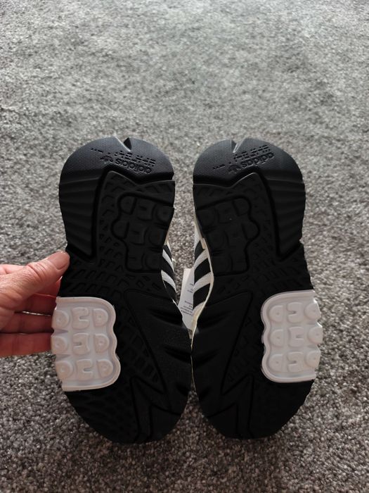 Нови маратонки Adidas HO 1735