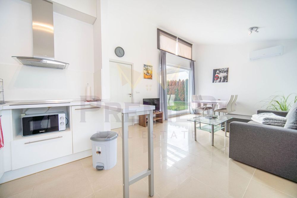 Къща в Добрич, област-с.Кранево площ 53 цена 73000