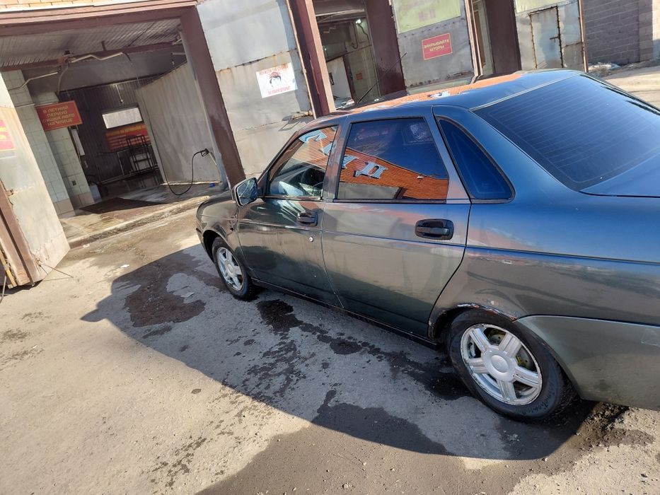 Автомобиль приора