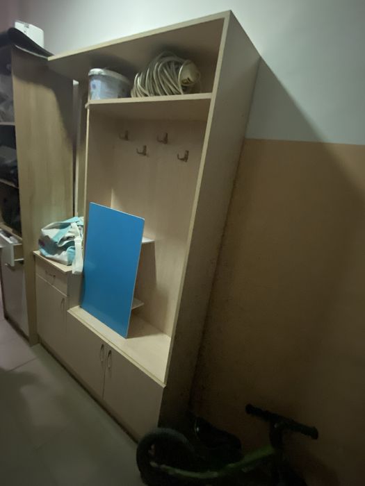 Шкаф для прихожей