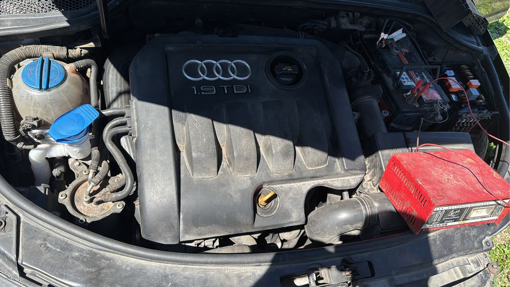 Vand sau dezmebrez audi a3
