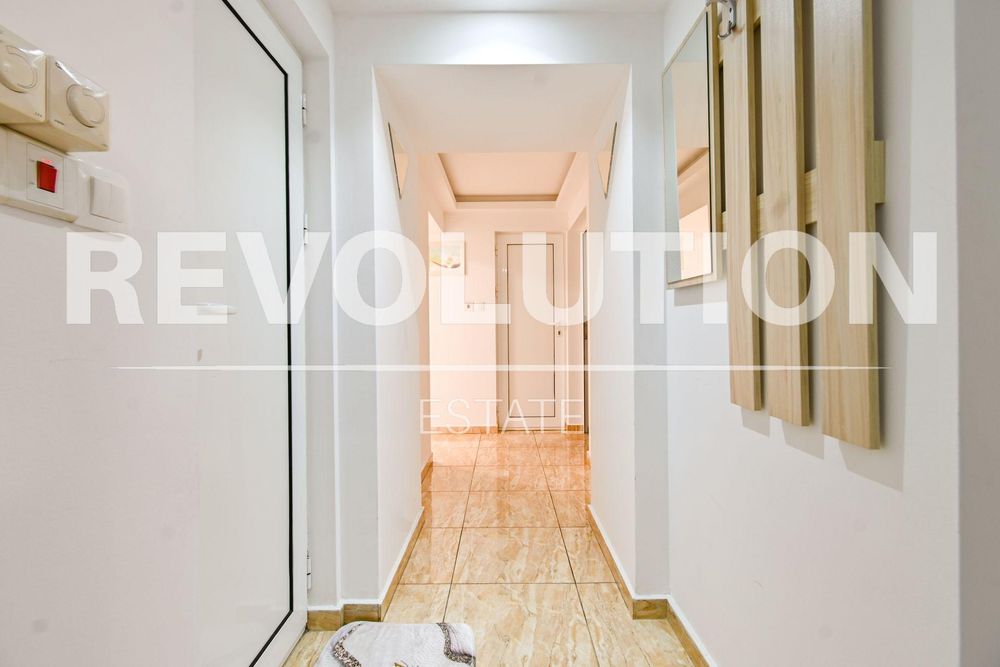 Продава се Тристаен апартамент в София, Център - 68 кв.м за 1125 €/кв.м - Снимка #5