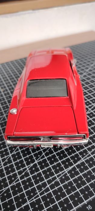 броя метални колички мащаб 1:24 (Комплект