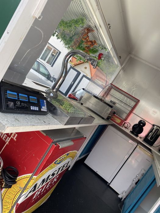 Rulotă comercială complet echipată – de vânzare sau închiriere!