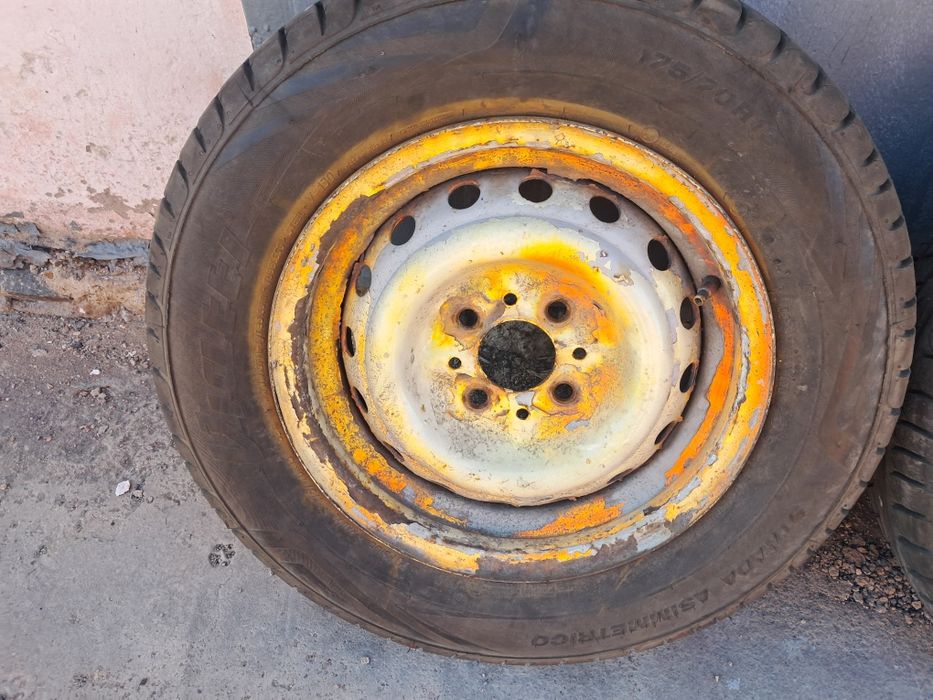 Резина r13 2шт на дисках