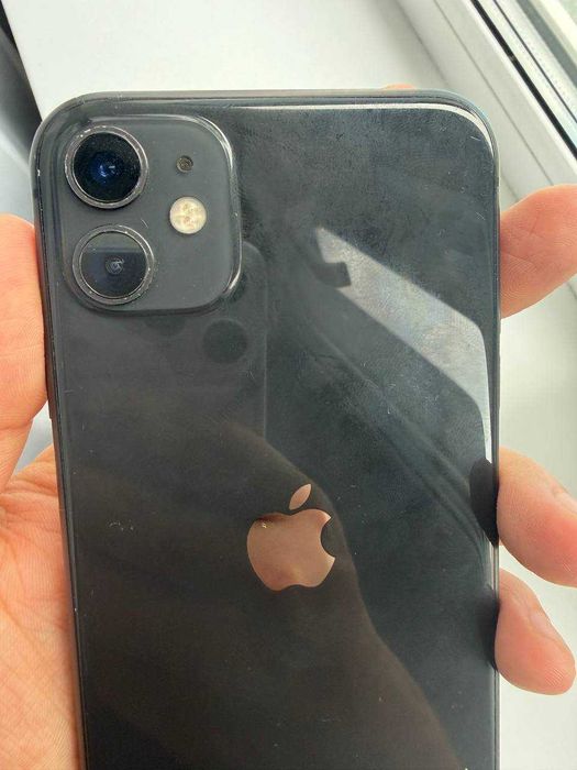 Продам IPhone 11 64gb