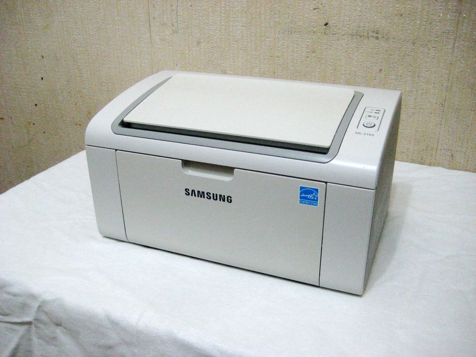 Лазерный принтер SAMSUNG ML-2165 идеальном почти новым состоянии!
