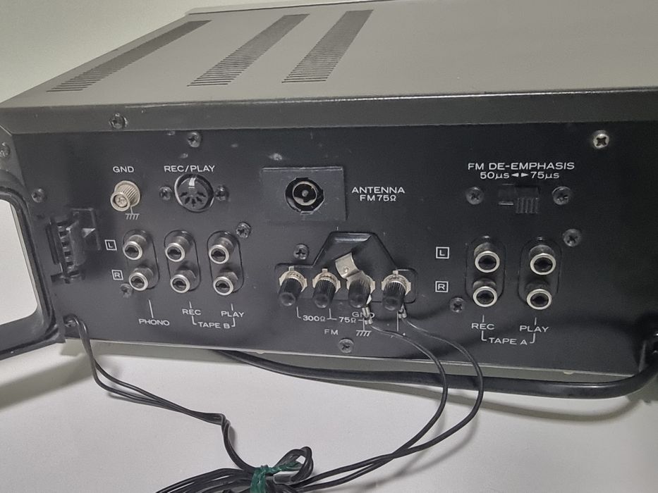 Kenwood KR-720 stereo receiver