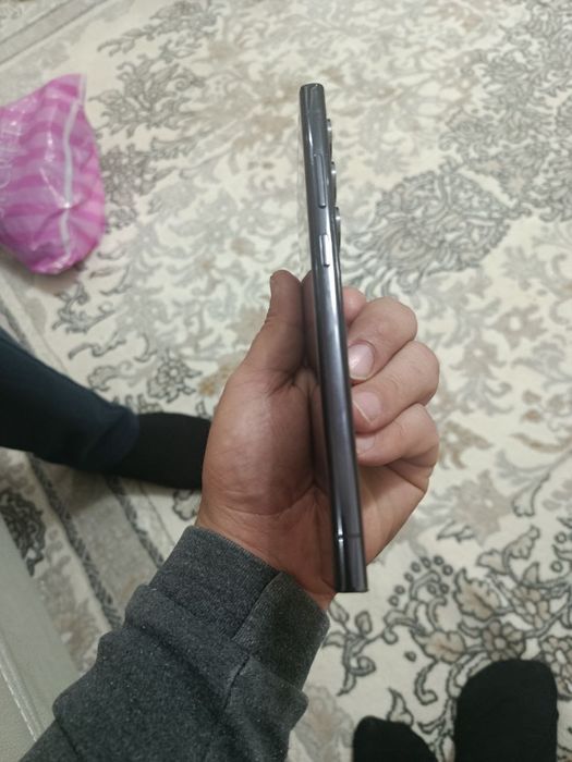 Продаётся s23 ultra 12/256гб