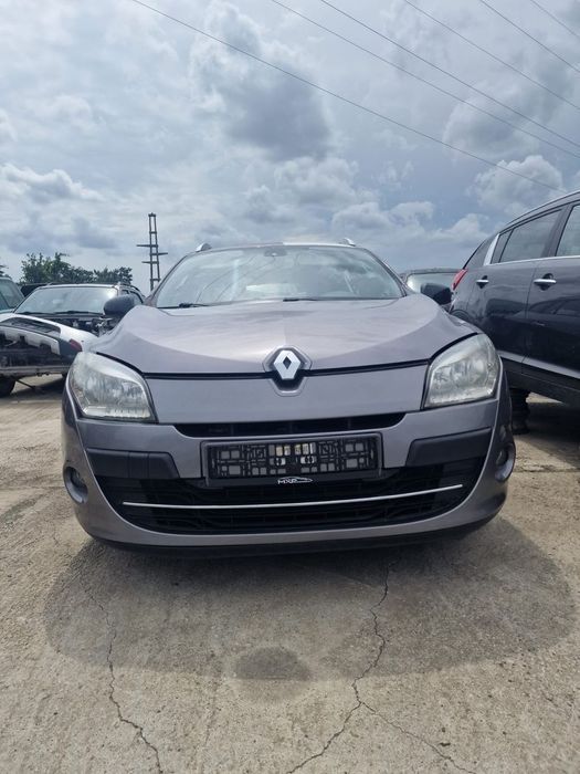 Dezmembram Renault Megane 3, an 2011, 1.5 DCI, euro 5, cutie automata