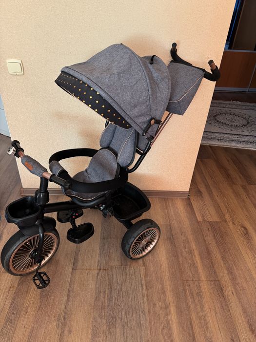 Трехколесный велосипед