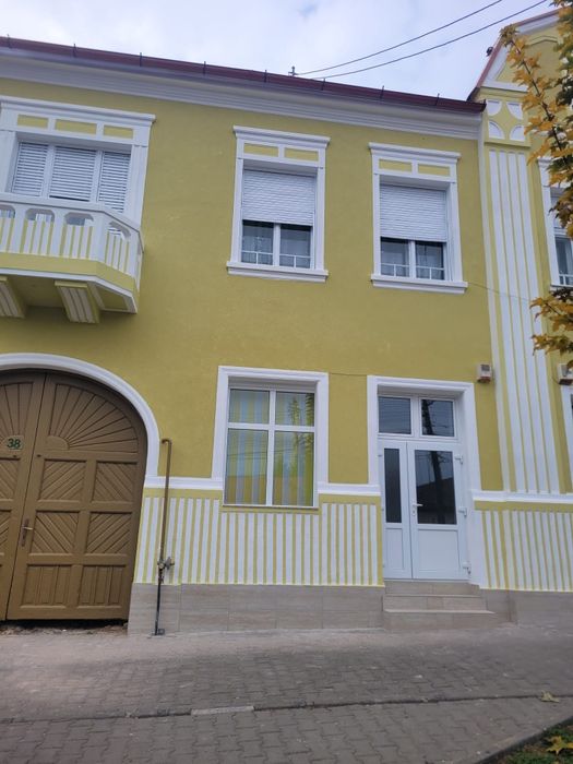 Spațiu de închiriat 40 m pătrați  în Reghin  zona central