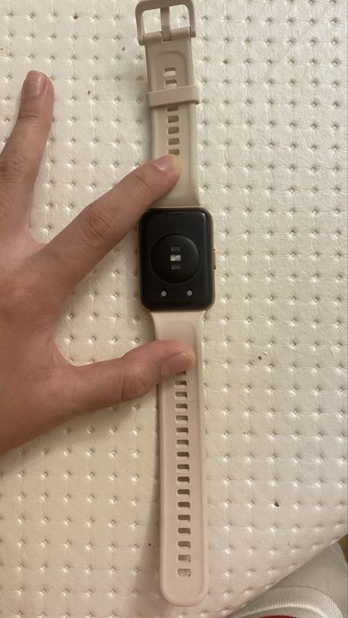 Продаются ручные часы HUAWEI