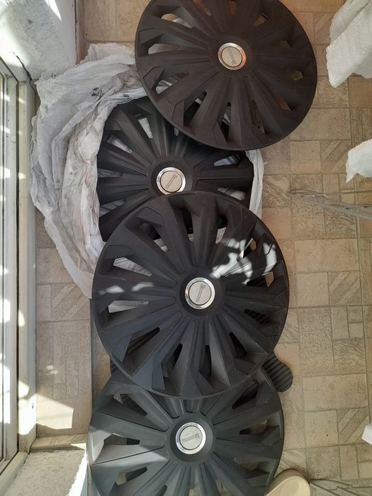 Capace Michelin NVS R 16