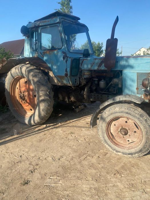 Трактор     МТЗ 80