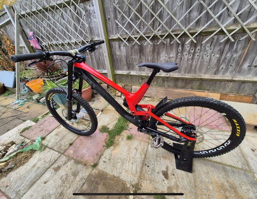 Canyon Sender Carbon CF 27.5 DH Bike 2019