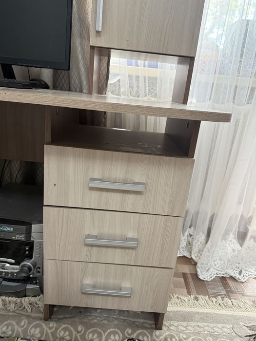 Компьютерный стол