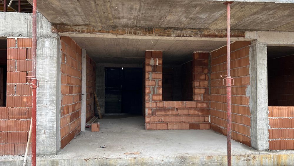 Продава се Многостаен апартамент в с. Иваняне, Област София-град - 165 кв.м за 1800 €/кв.м - Снимка #4