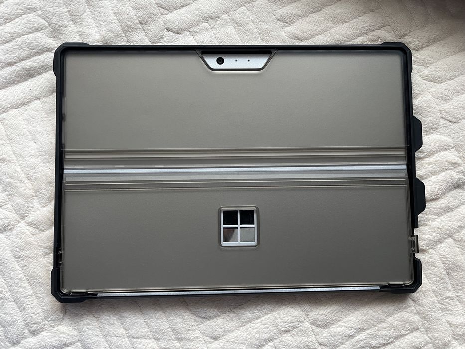 Продам планшет Microsoft Surface pro 5