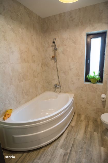 Penthouse spre vanzare, s. utila - 101 mp, loc parcare suprateran