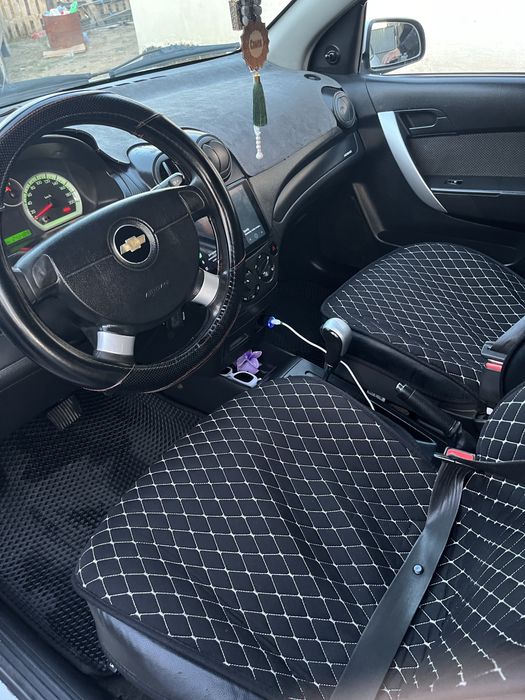 Продам машину chevrolet aveo ls