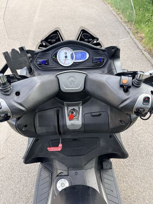 Vând Quadro 350S